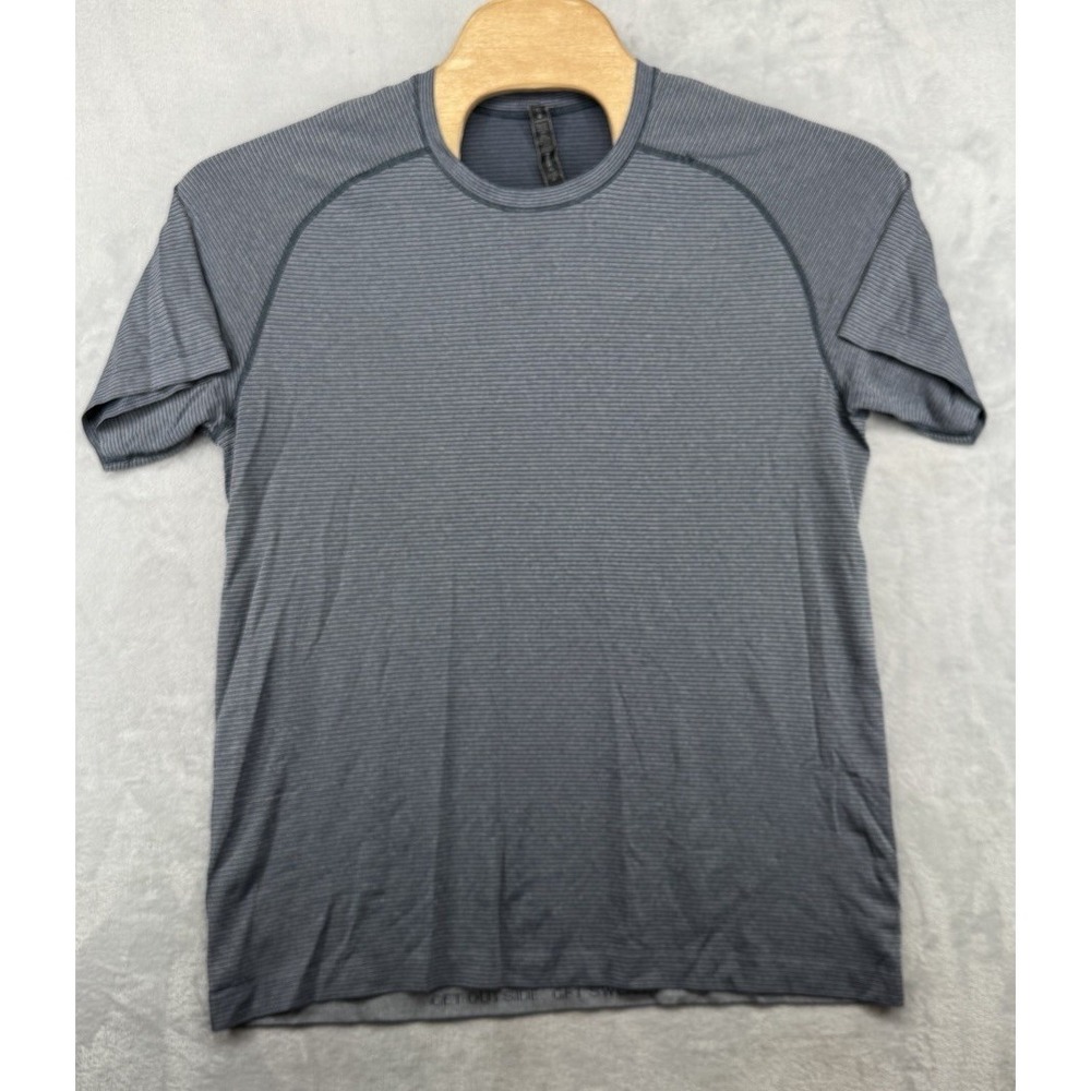 Lululemon T-Shirt‎ Crewneck Tee Short Sleeve Blue Gray Striped Men's Size XL